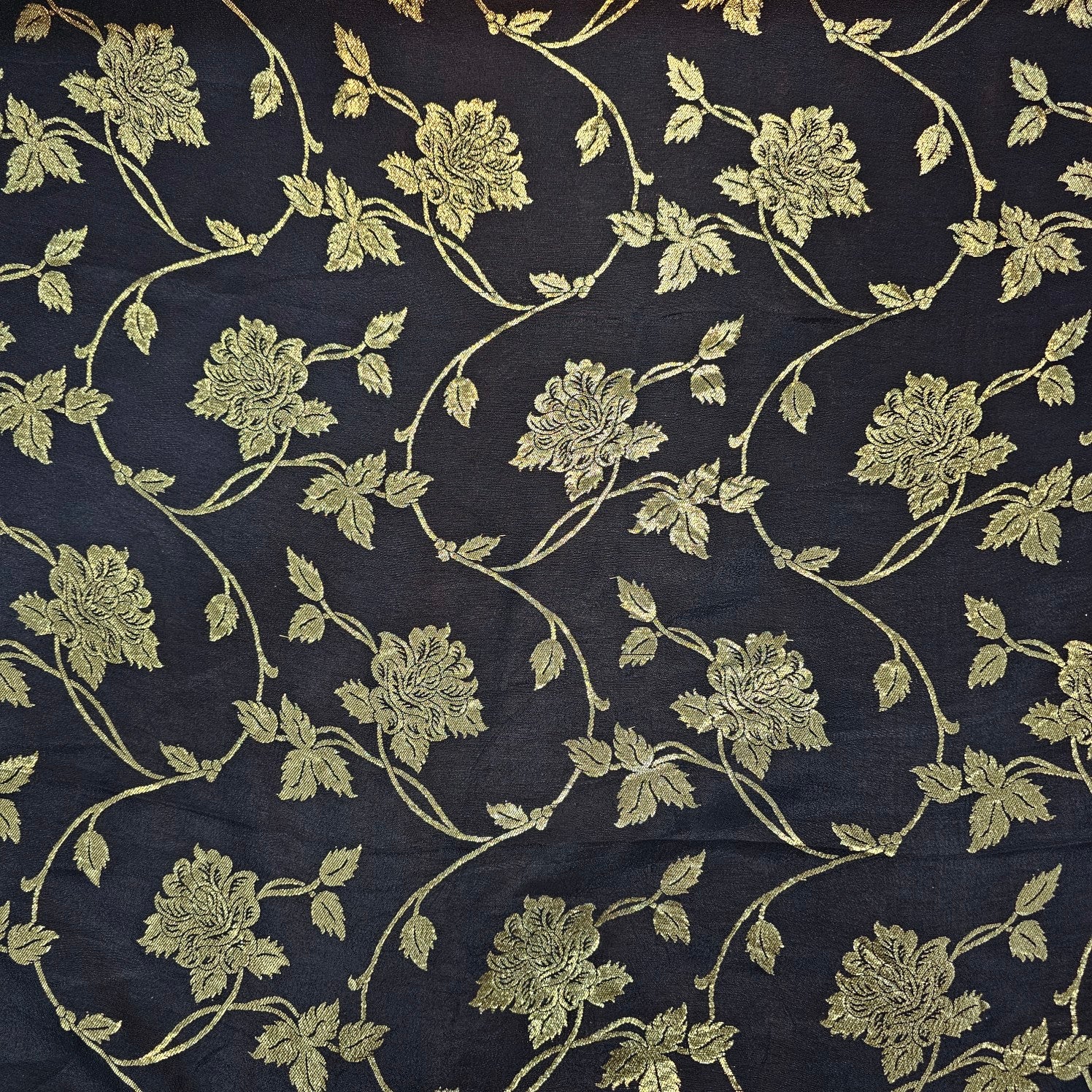 Swarnam Banaras Brocade on Dola Silk Fabric